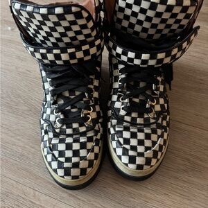 GIVENCHY WHITE & BLACK WOVEN LEATHER